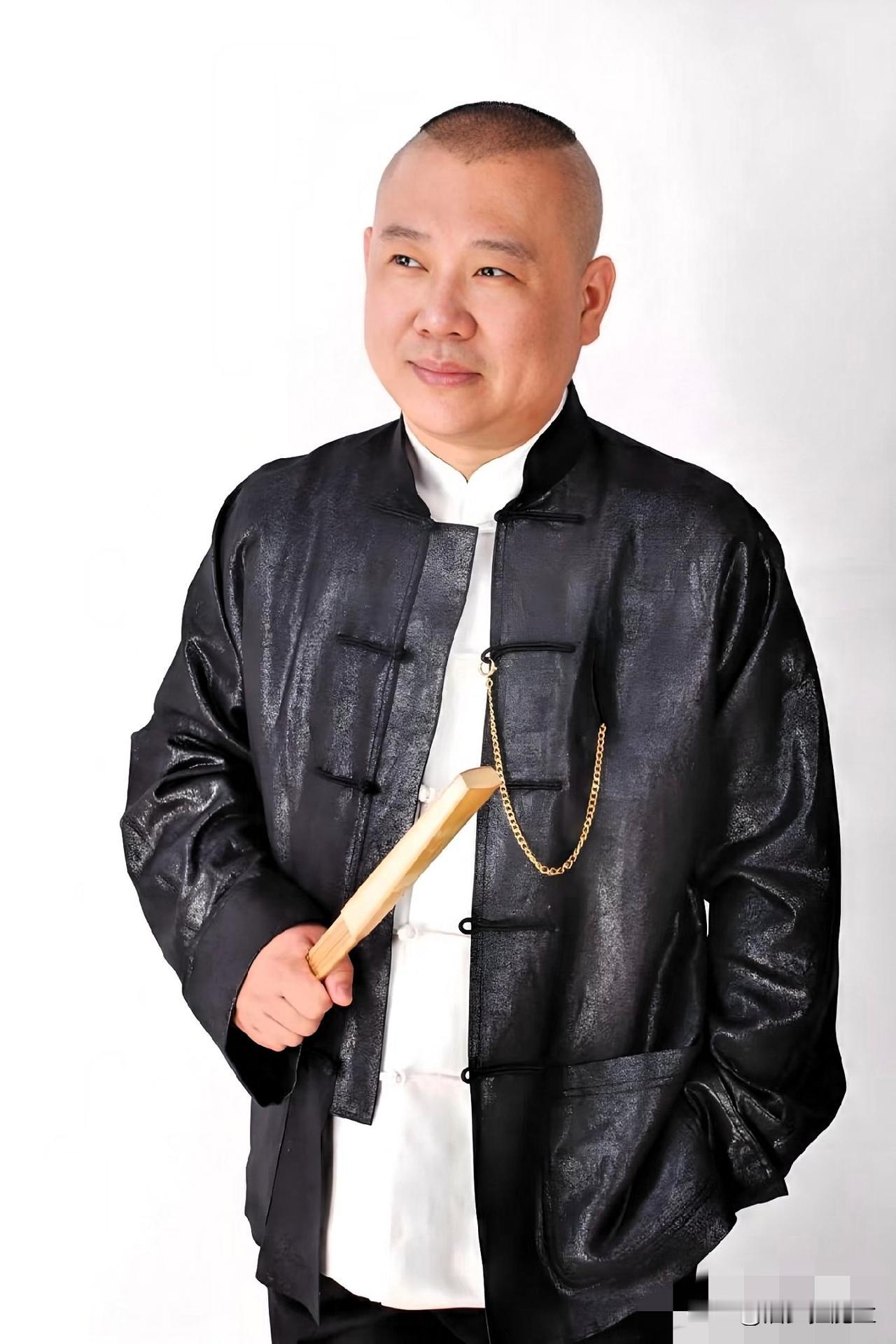 当年那场关于相声的“大混战”，现在回过头看，真像是一场大型预言现场。

那时候姜