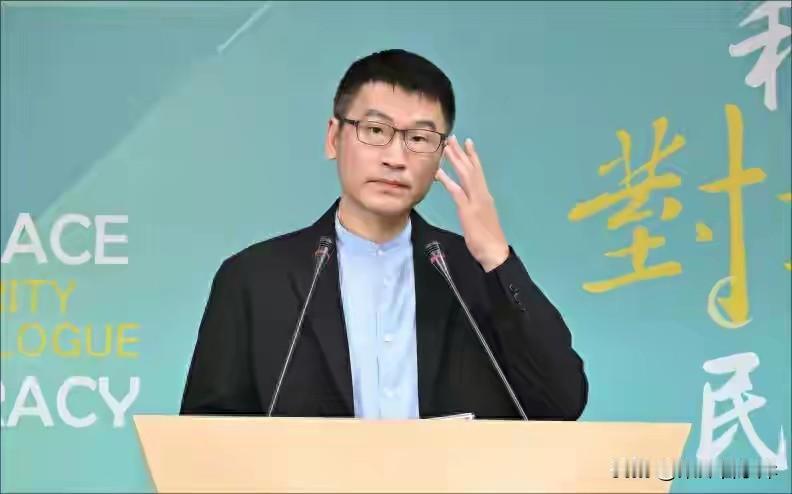 陆委会叫嚷别管太多，那岛内到底看不看的到世界杯足球赛？

13日演员李立群吐槽在