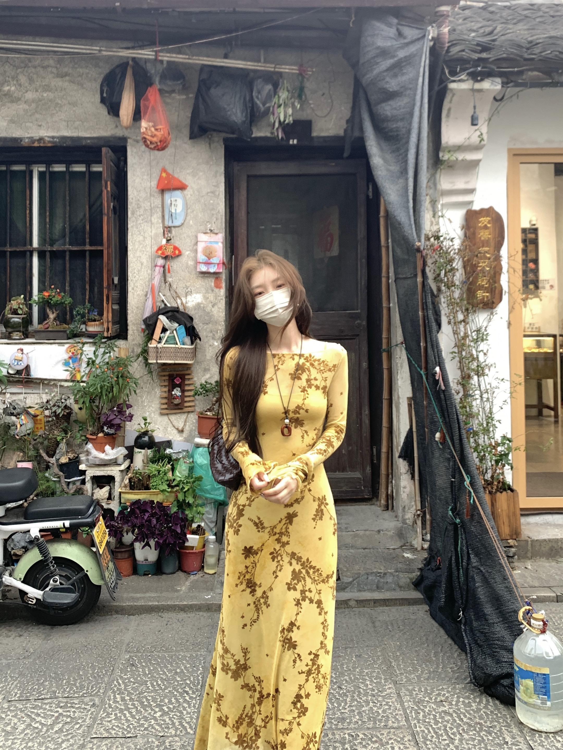 气质穿搭 连衣裙 早秋穿搭 氛围感 温柔风穿搭