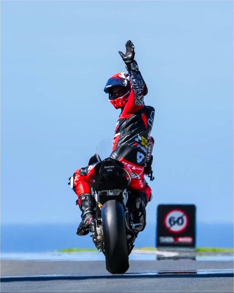 WSBK法国站：Bol d‘Or耐力赛的“遗产”——马尼库尔为何是法国赛车的圣地