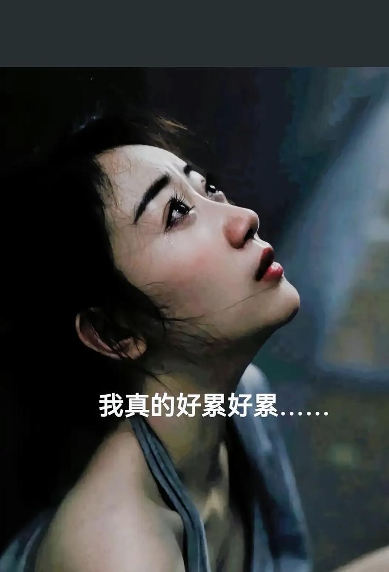 天天写头条，天天发头条。
热点使劲找，文字反复敲。
 
以为能火一把，结果阅读真