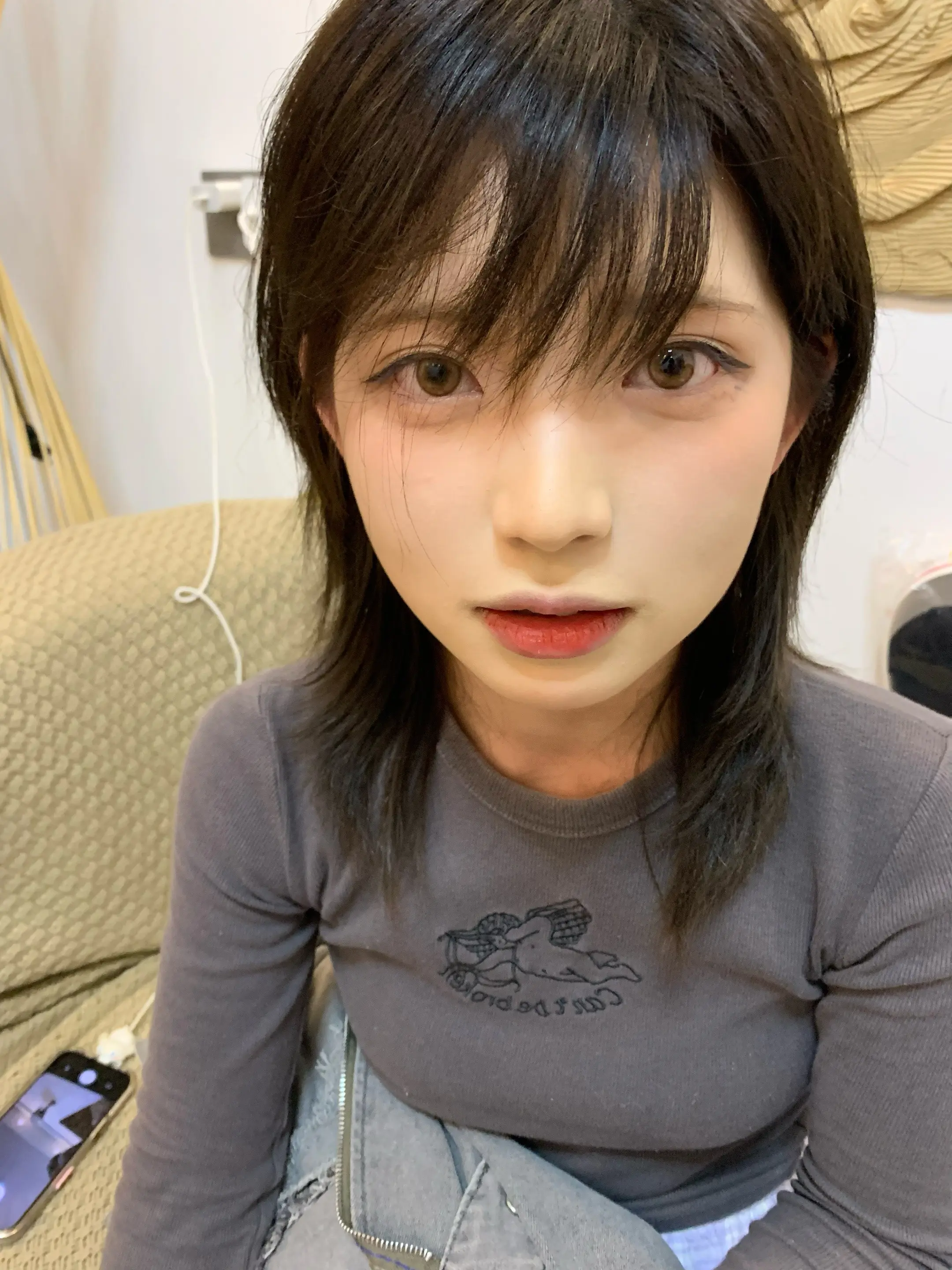 盯