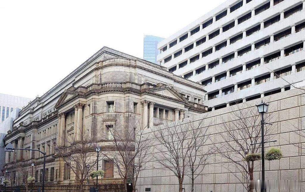 日本央行计划在9月的会议上将利率上调至1.25% 这对全球股市基本上是一个利空，