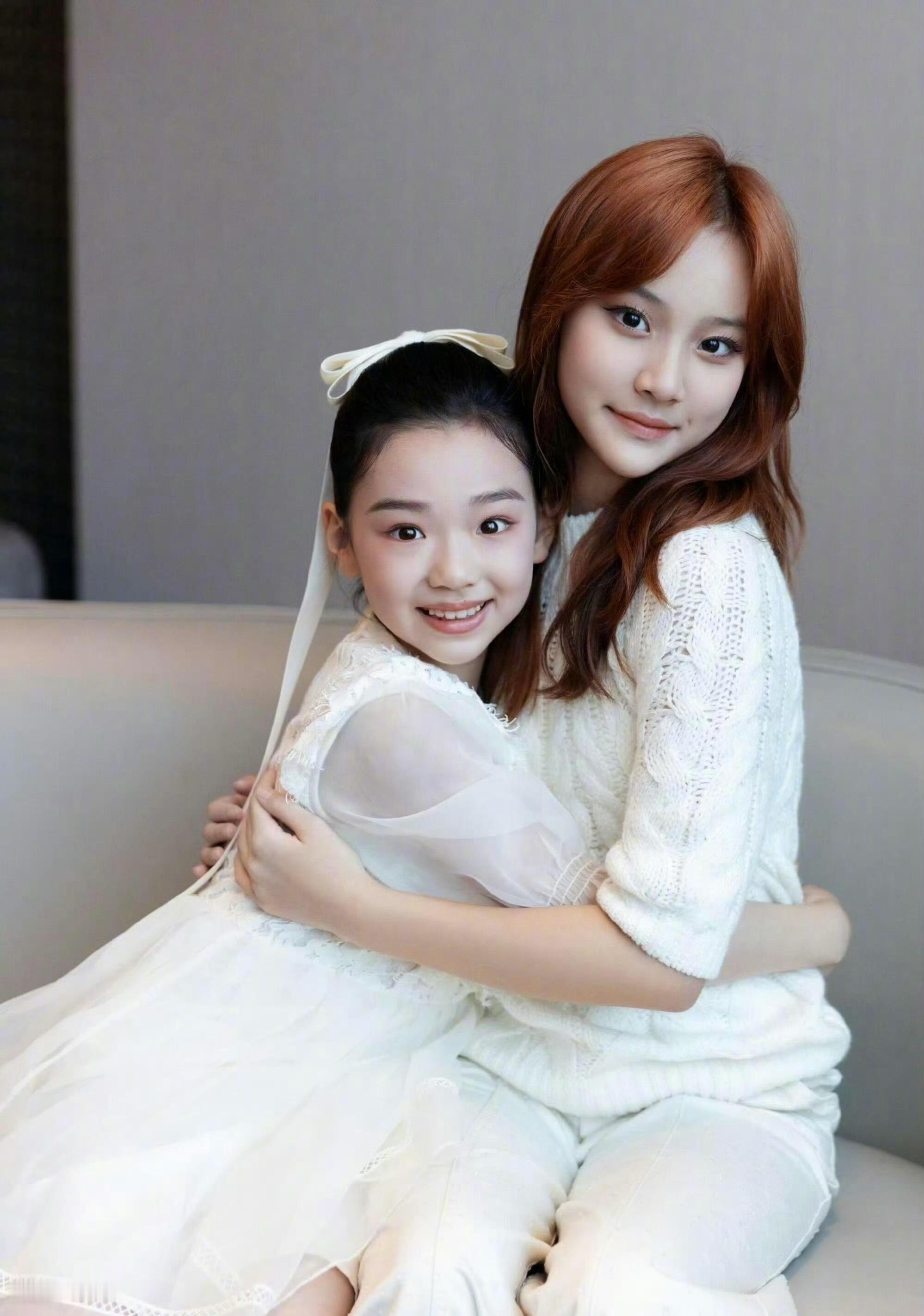 原来甜馨和小酒窝这么小的时候就认识了！ 