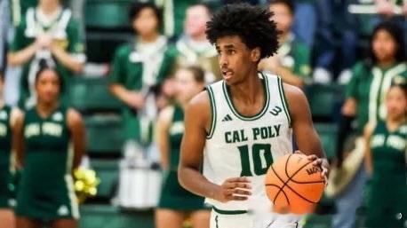 卡塔尔后卫Hamad Mousa(2006-203cm-SG/SF)对阵对阵加州