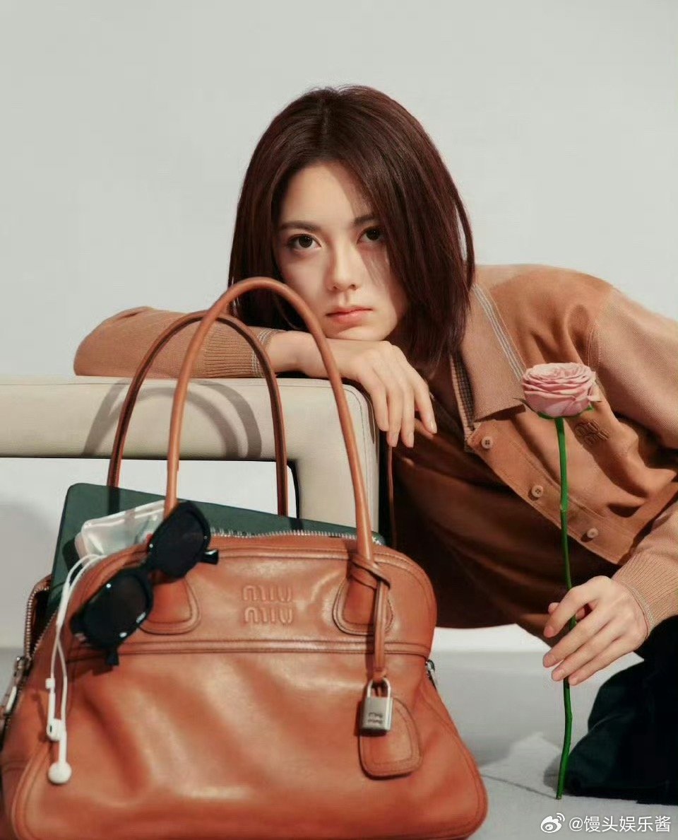 赵今麦、刘浩存同品牌大片，谁赢了 