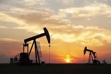 在美以伊冲突持续和霍尔木兹海峡封锁的阴影下，一场能源供应危机正席卷全球。
在美以