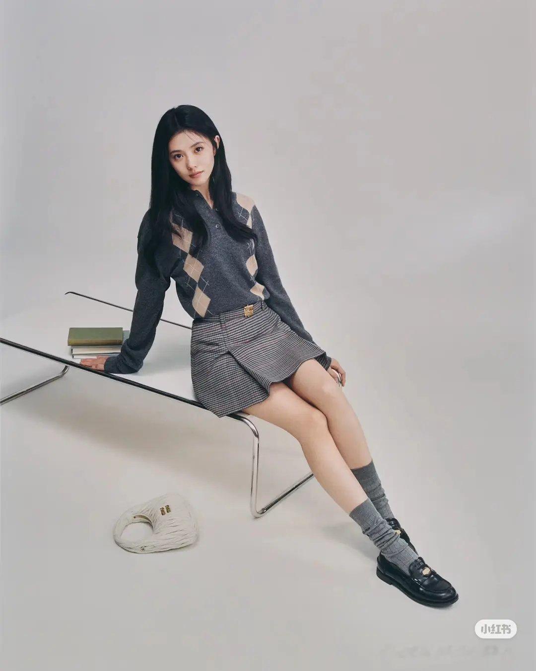 审判一下miumiu 刘浩存的出图 ​​​