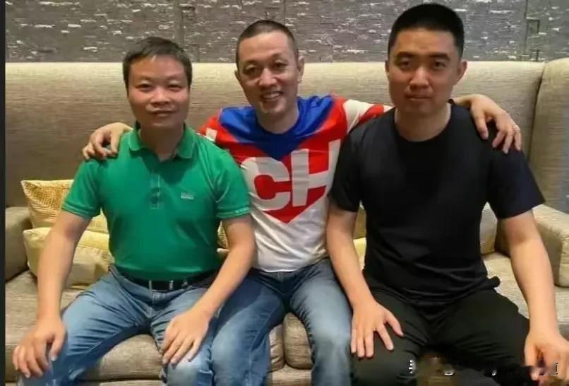 小鹏曝出亏损103.8亿元，蔚来是207亿元，香蕉船兄弟目前只有理想处于盈利状态