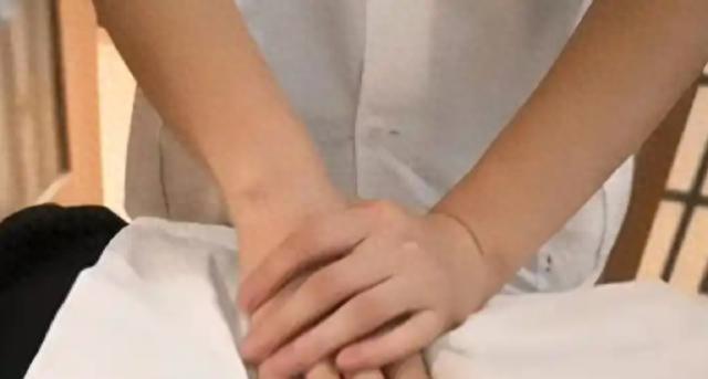 长沙雨花区高飞林中医诊所惊现“私密按摩”陷阱！女子腰痛三天被伸入下体，医院核磁结