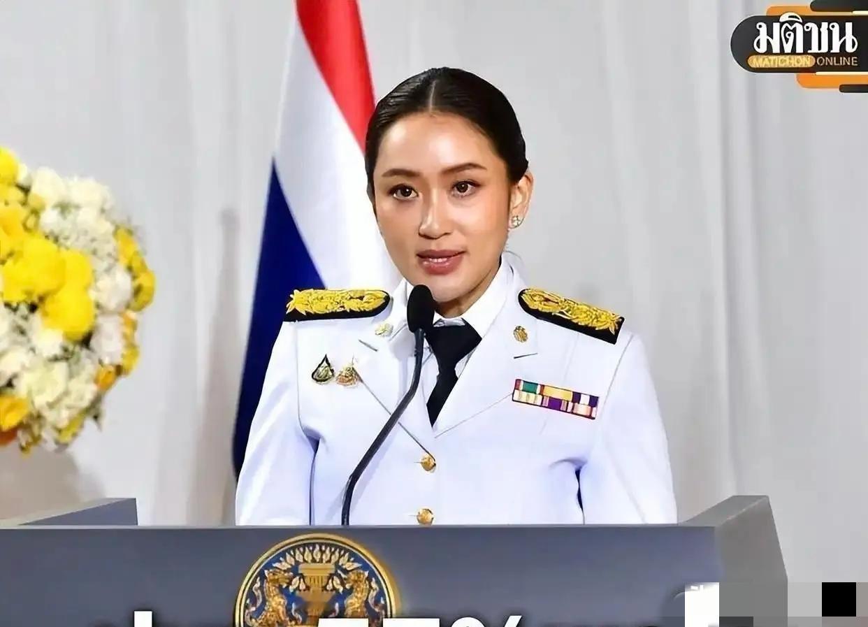 就在刚刚

泰国总理宣布了

11月10日，泰国总理阿努廷突然宣布，将暂停执行与