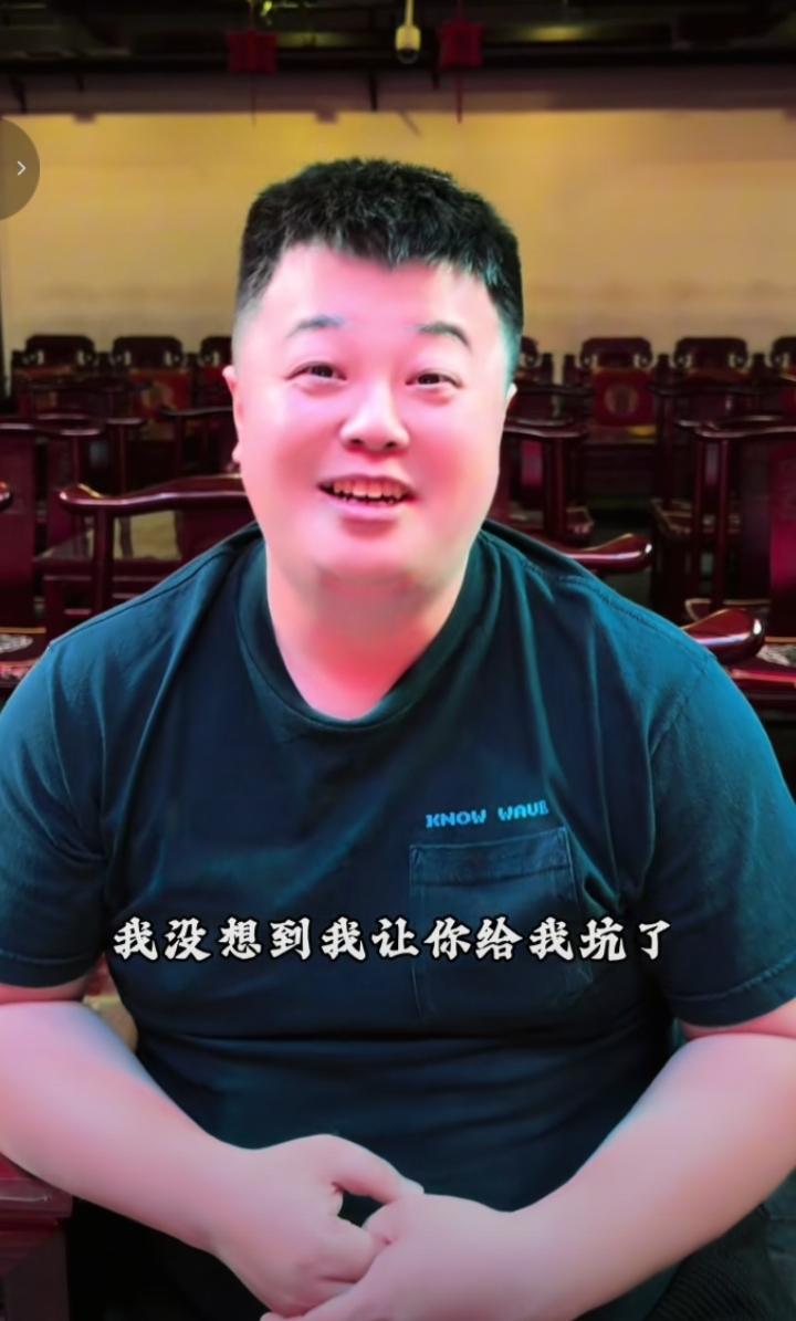 哈哈，张鹤舰讲自己坑师父郭德纲的事！10月15日，德云社官网采访鹤字科演员张鹤舰