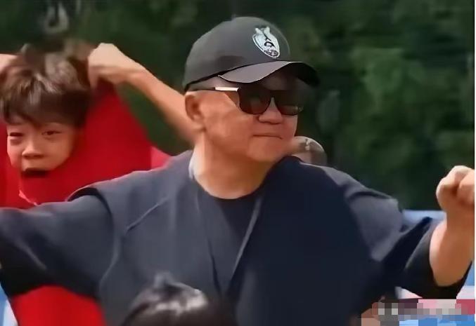 别再被董路骗了！自掏5400万养足球小将的背后，是你想象不到的富豪生活。开500