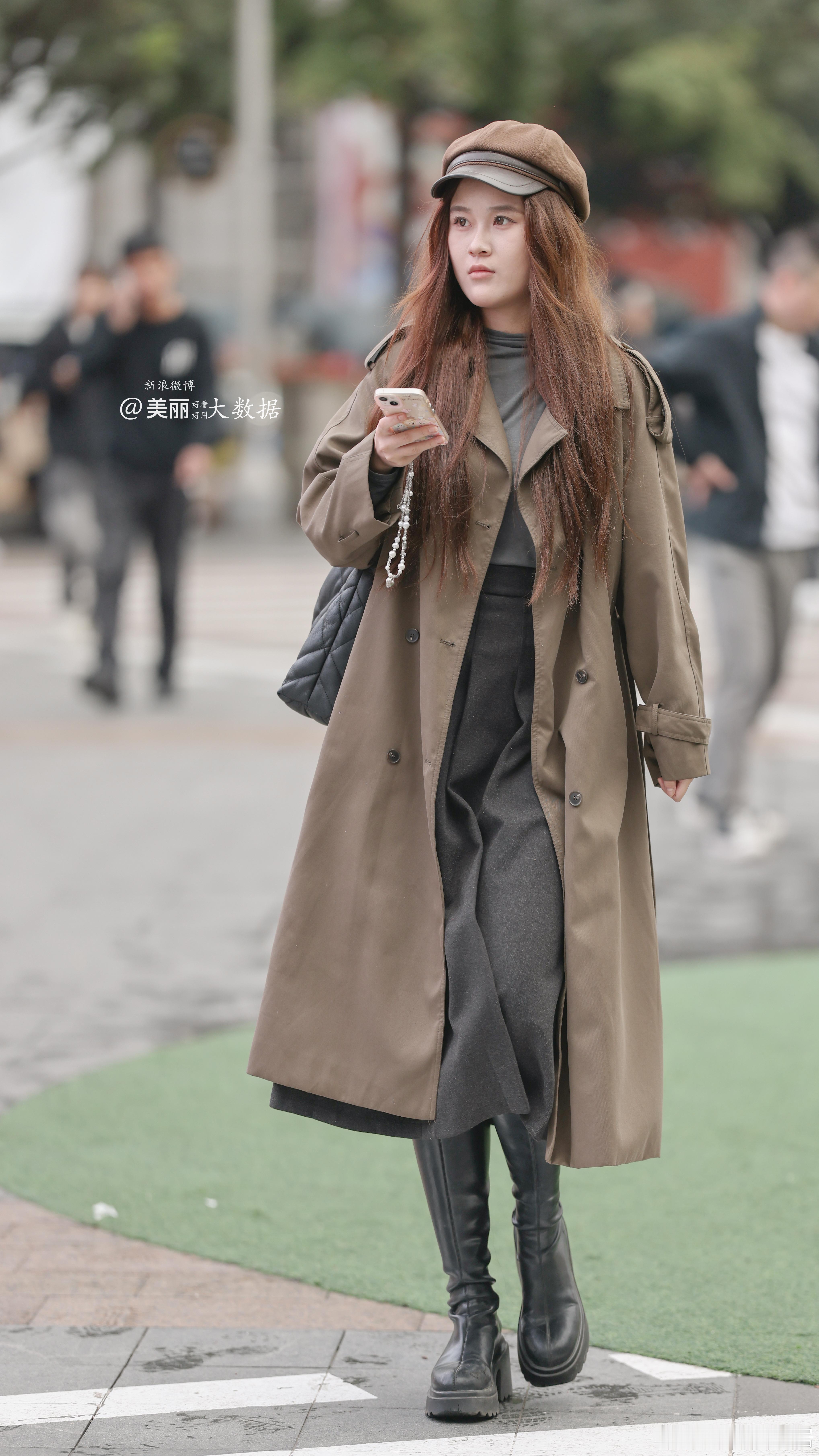 小姐姐吸睛的一身~ 