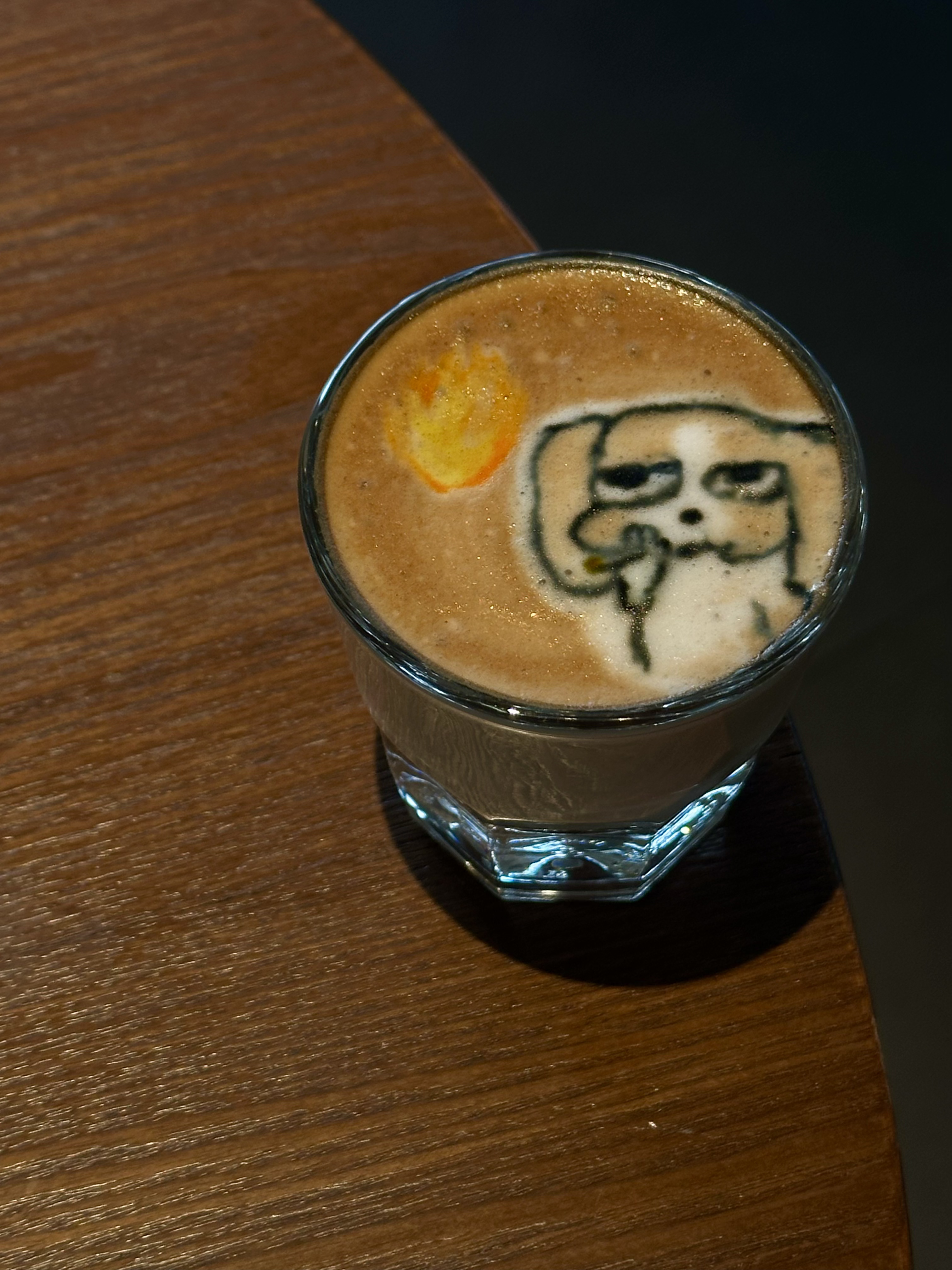 一杯比格多栋。 