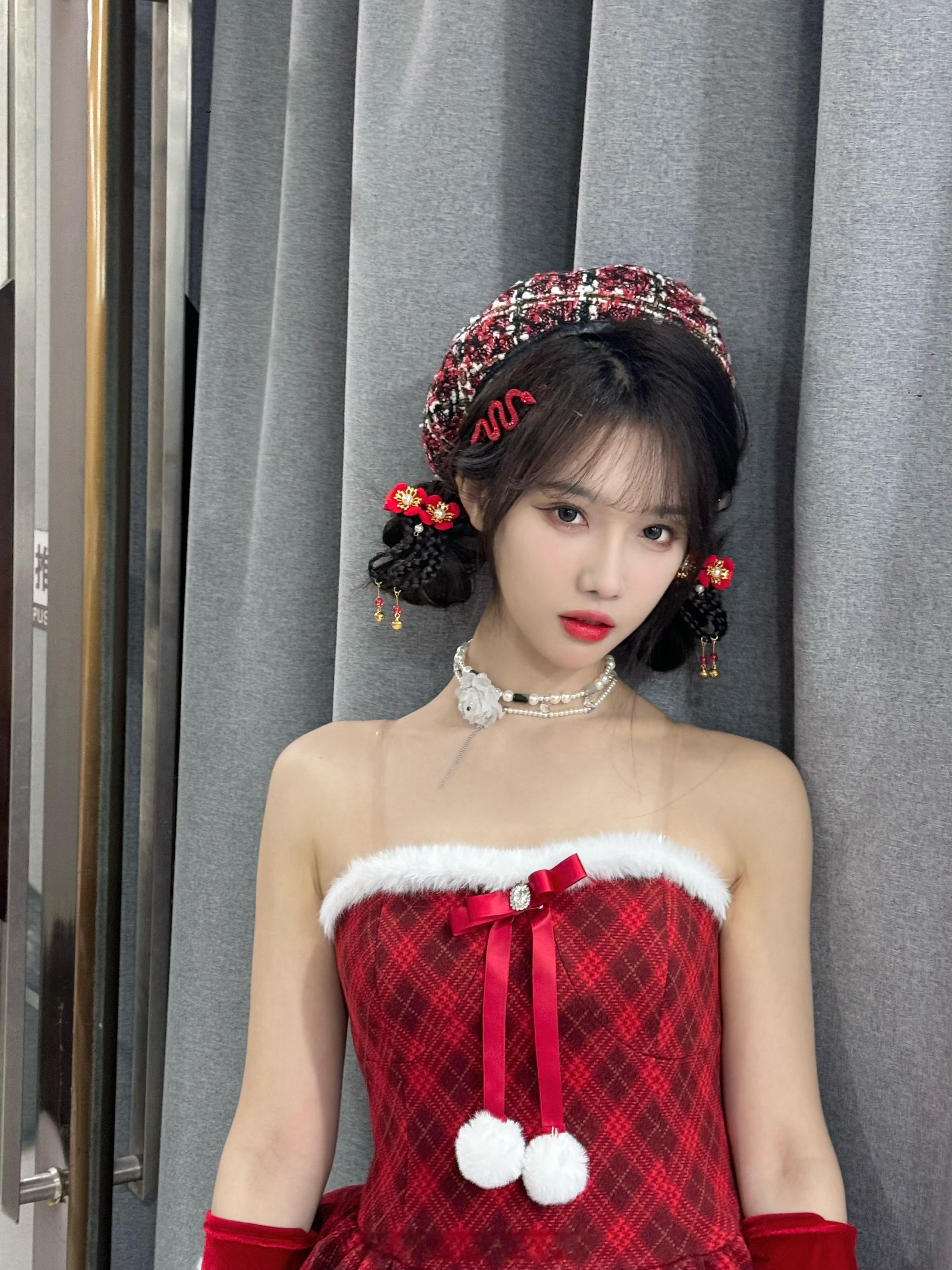 宋昕冉[超话] 在复制粘贴的时代，你是手写的诗[鲜花] ​​​