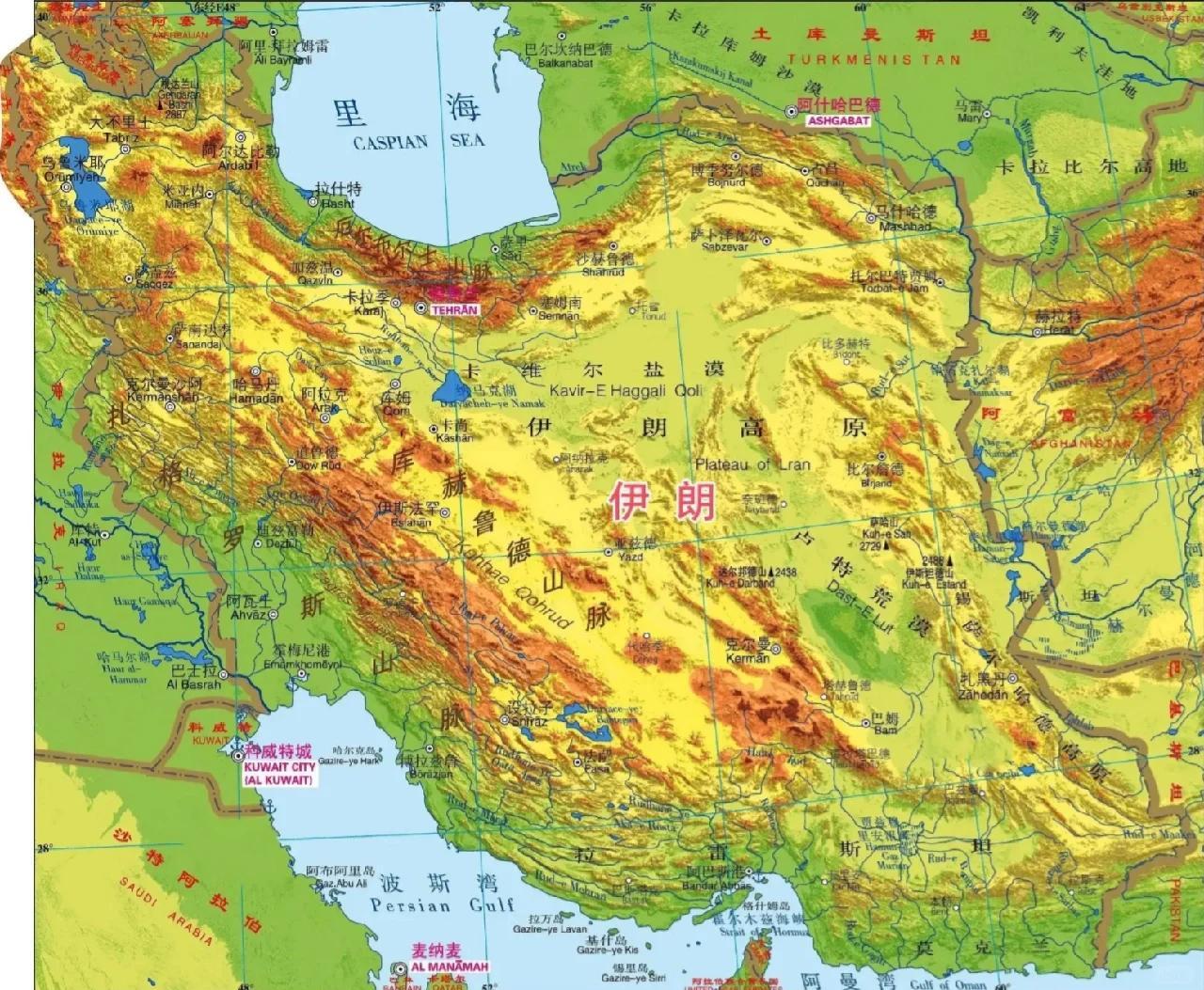 伊朗山地居多，地形条件决定了伊朗可以抵御外来入侵。

伊朗四面环山、内部荒漠广布