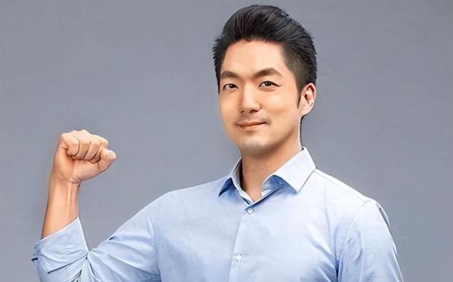 没想到，蒋万安在国民党居然藏得这么深！10月15日台媒爆料，蒋万安居然当众表示：