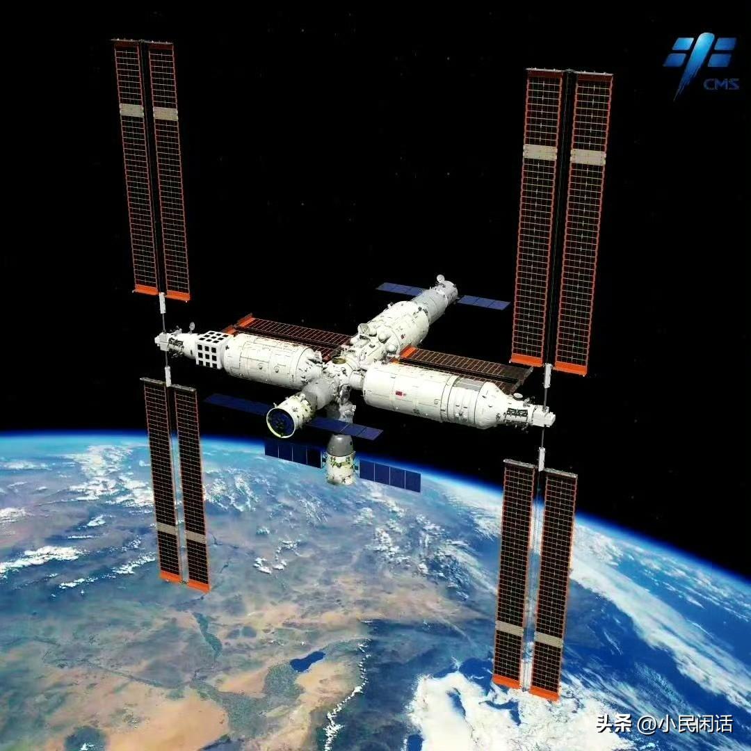 神舟二十号载人飞船疑似遭空间微小碎片撞击，正在进行影响分析和风险评估。
神舟二十