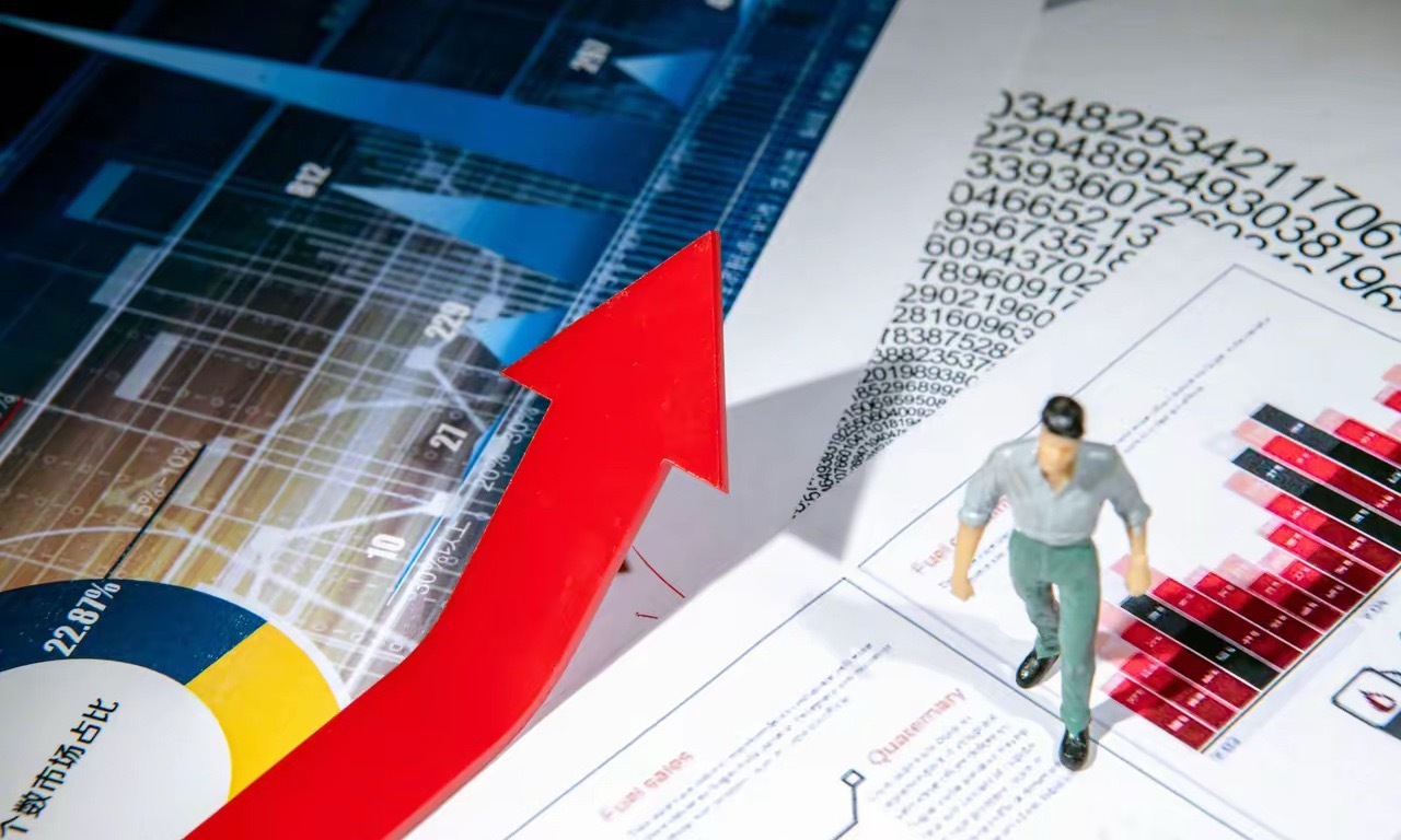 周日，深夜，中东那边终于传来好消息了，局势可能会有所好转，明天全A的科技“盛宴”