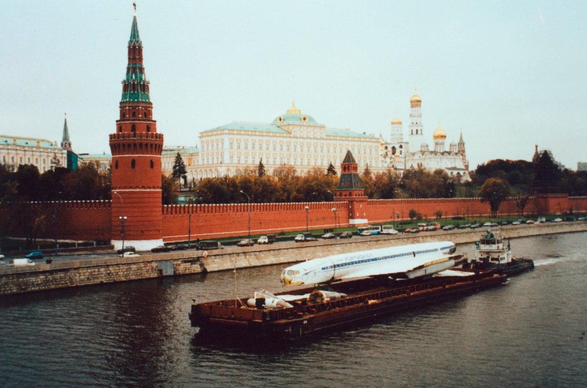 苏联独一无二的图 - 144D 超音速客机（注册号 СССР-77112），从未