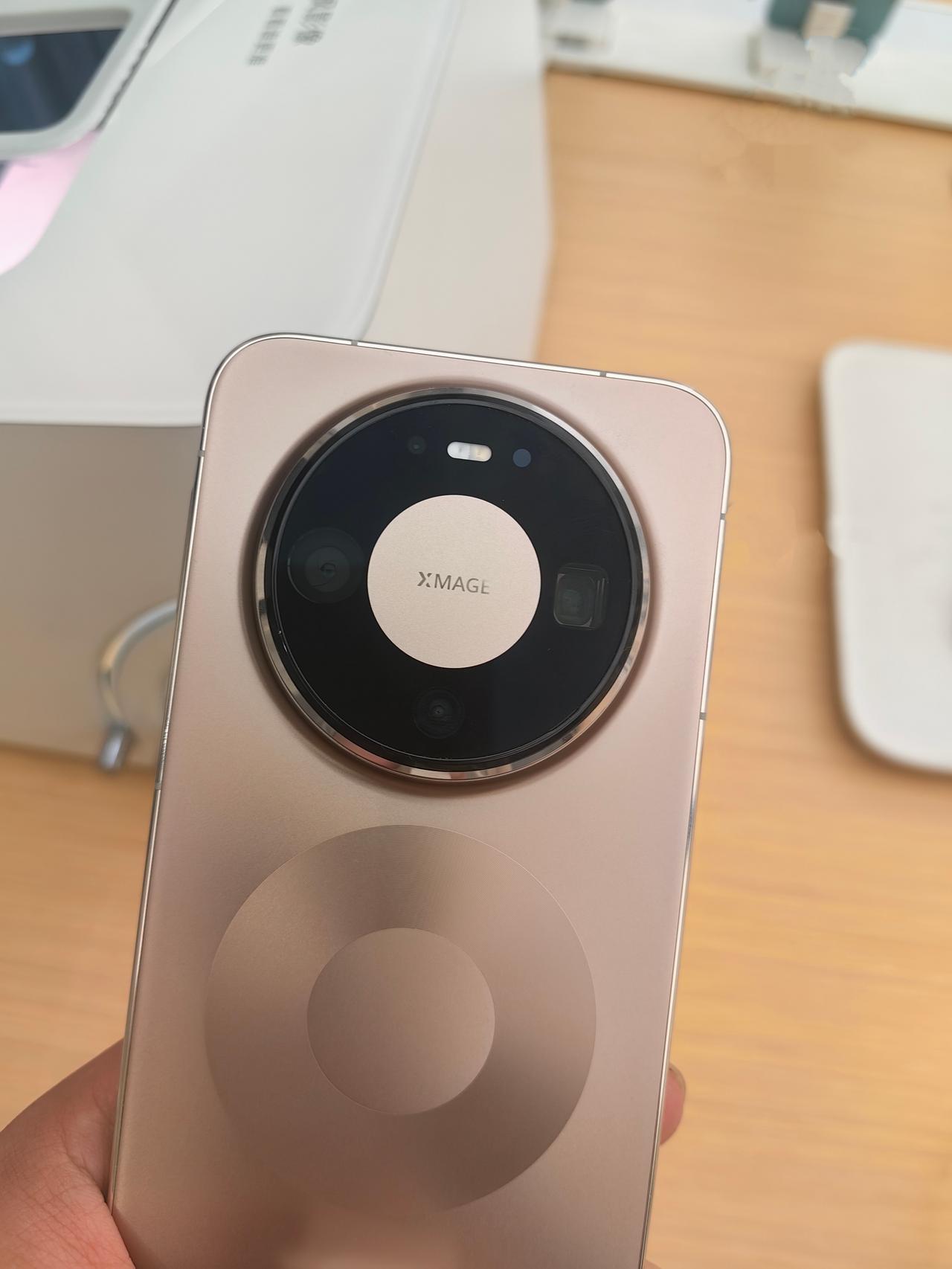 刚买了华为Mate80 Pro和GT6，现在又想买华为MateBook 14了，