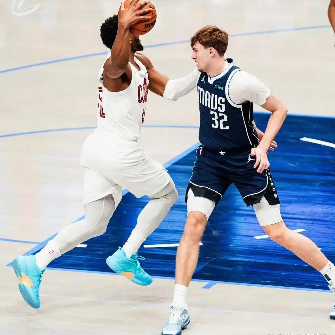 📣📣📣【今日赛评】骑士遇到“锋线大队”，的确打不过！
这是骑士在得到哈登之