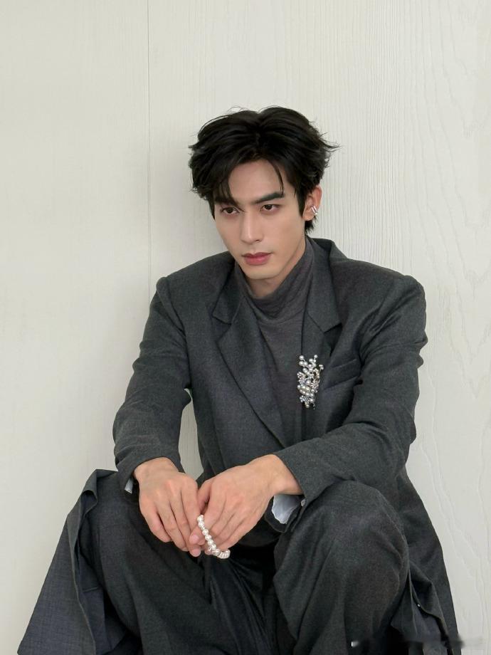 宋威龙就是穿成这样给我唱歌宋威龙活动live图 宋威龙就是穿成这样给我唱歌，li