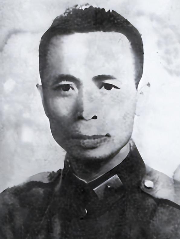 1959 年，国民党军长郑庭笈被特赦，当晚被叫去见首长时，首长的一句话让他当场就