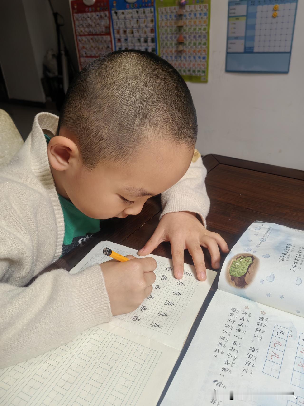 每一年底，我都会习惯性的盘一下账，看看今年攒了多少钱？

今年儿子上小学一年级，