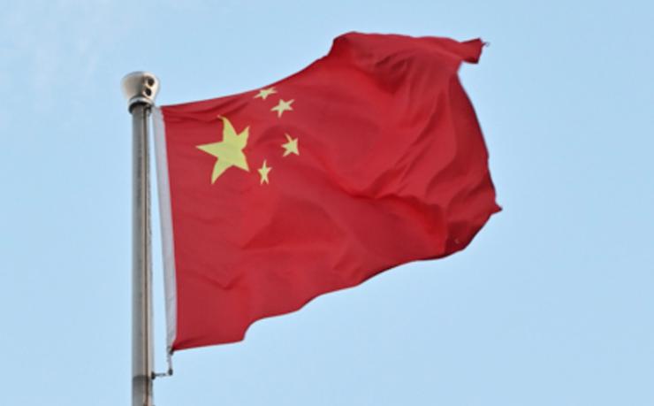 5月26日，美国彭博社发布报道称，塞尔维亚总统武契奇开启为期五天的中国国事访问，