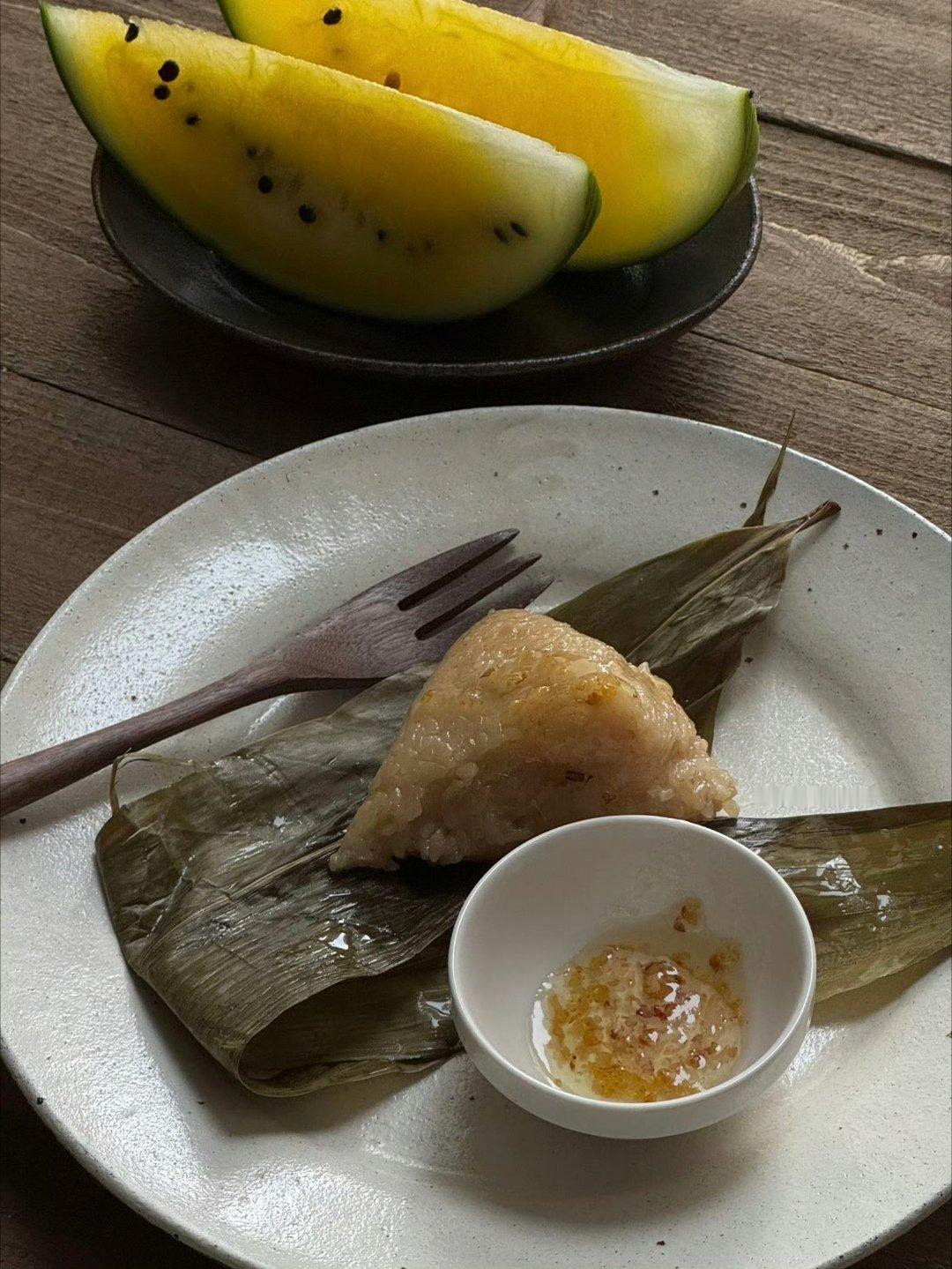 我已经尝过粽子的甜了可我还想尝尝爱情的苦 