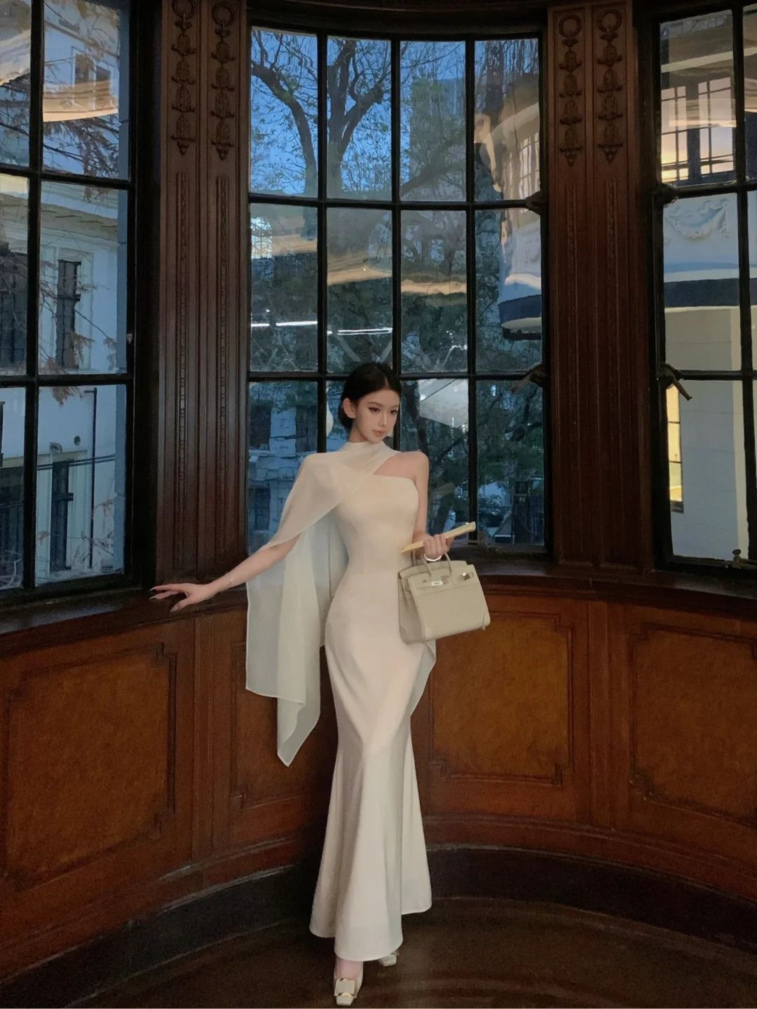 形容她的话 是清冷的木质调