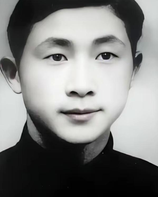 一个交通员，被抓了，没扛住酷刑，全招了。时间和地点，一字不落。特务们乐疯了，以为