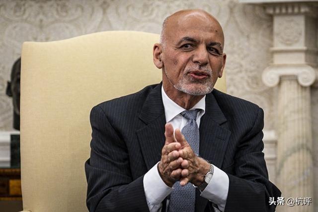 塔利班一直拍胸脯保证，说现在的阿富汗稳得很，完全有能力管好国家。结果现实太打脸，