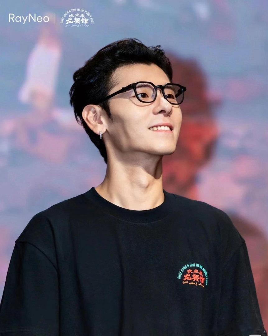 蒋奇明言之有物具象化了难得看见一位演员愿意沉下心去感悟生活，温柔又有力量的一番话