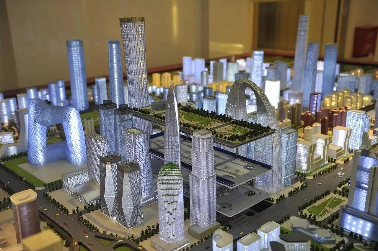 对比北京纽约上海华盛顿4座城市，用中美大国金融体系底层骨架来看，北京和纽约更像一