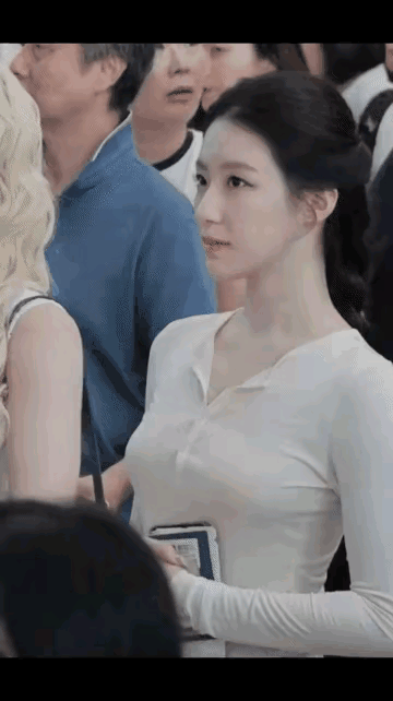 见过气场强大的，没有见过气场这么强大的，太厉害了，不服不行！