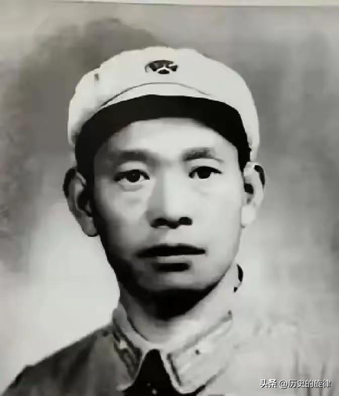 1943年一桩荒唐风波：结婚申请遭驳回，电台台长携带密码本打算投奔日军
 
19