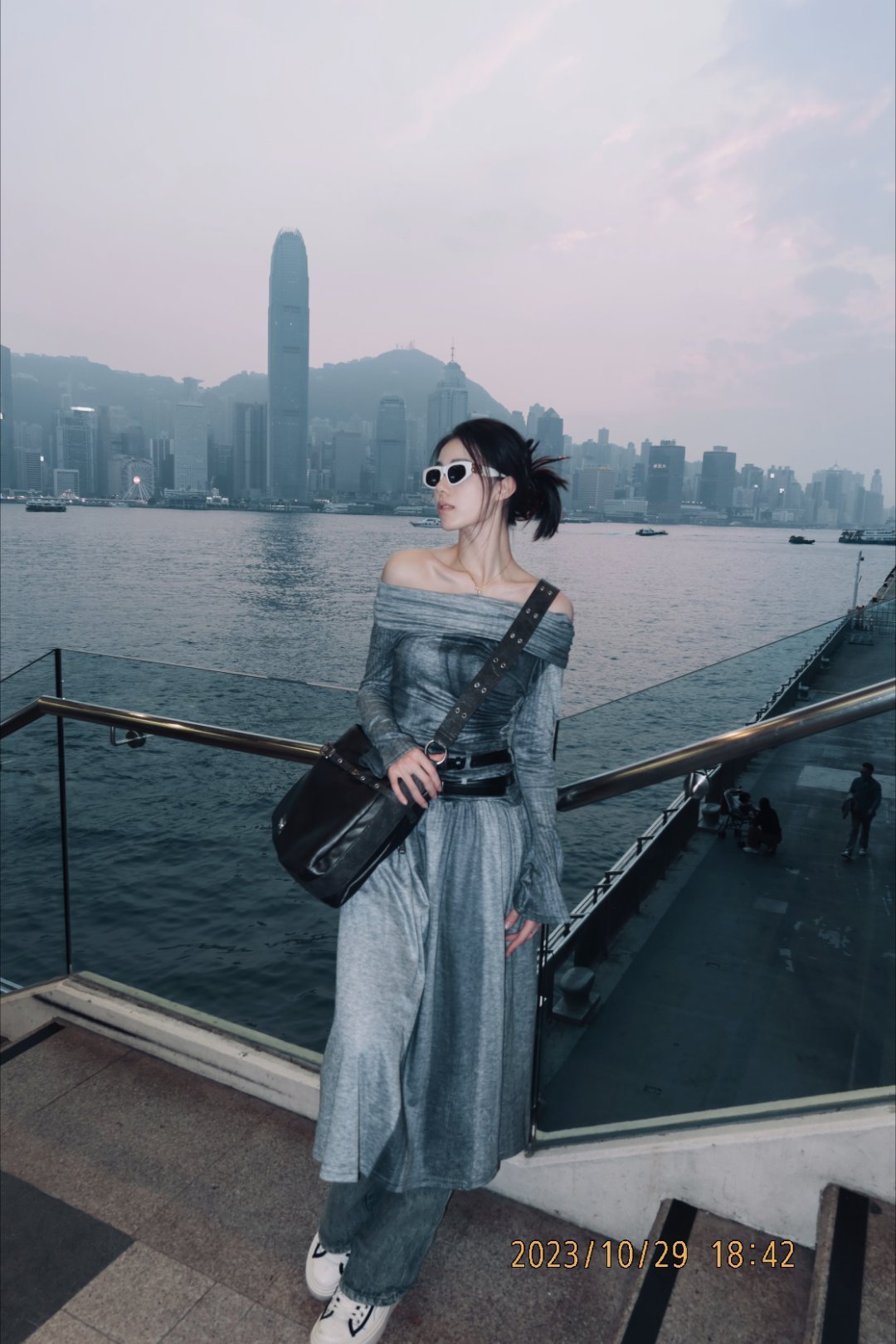 HK▹ ʎɹoʇS ƃuıpuƎ ɹǝʌǝu.❤ ​​​