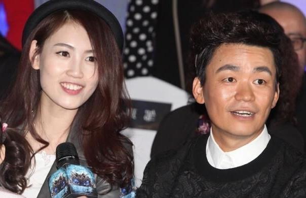 马蓉又上热搜啦！
前夫十个亿入账，她只能干看着流口水。
当初把财神爷往外推，现在