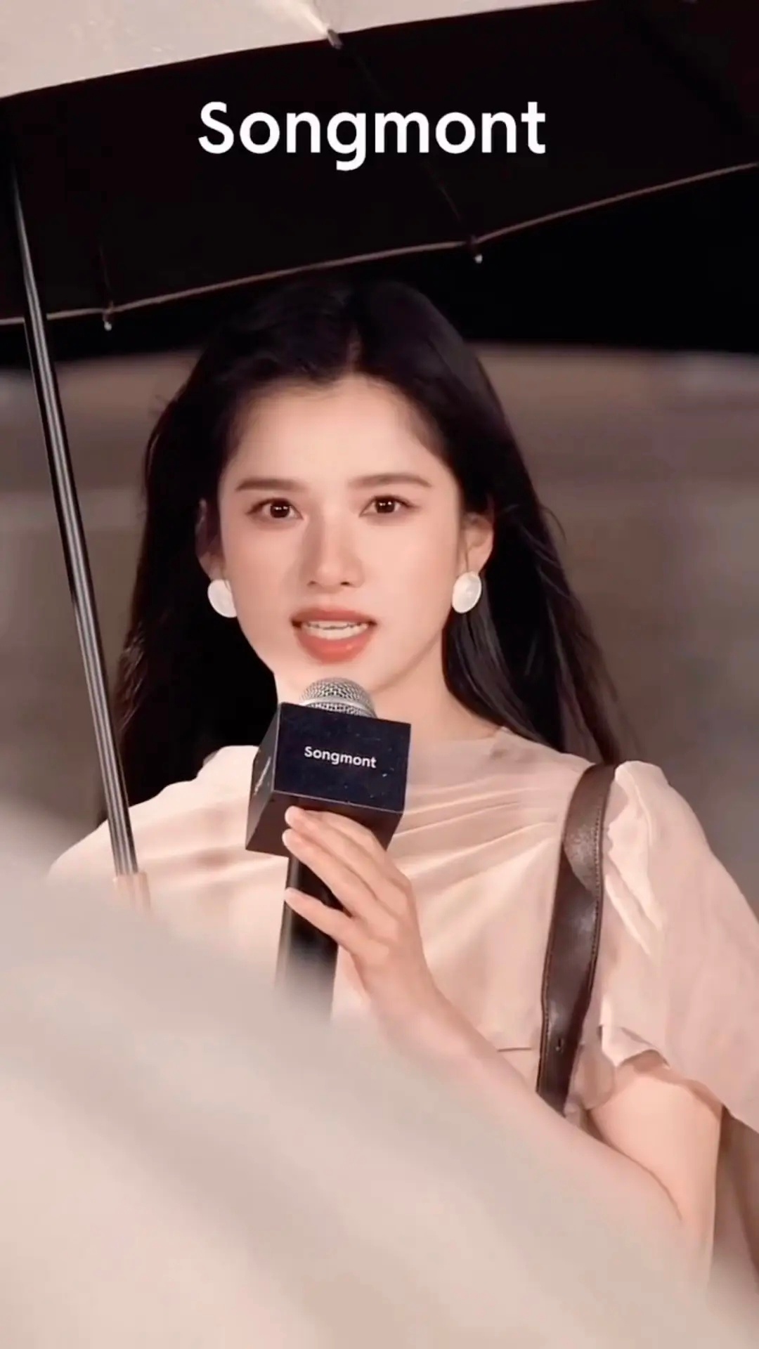 周也和张婧仪已经不是一个level了 