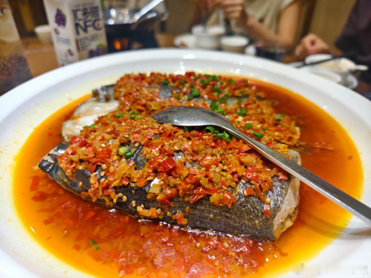 9月店里聚个餐，8月勉强熬过去了……加油吧！二手车是越来越难，希望店里那些亏损的