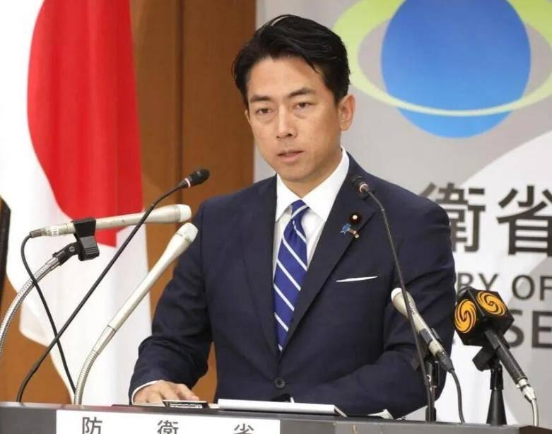 反驳，愤慨，没有用。日本防卫大臣小泉进次郎召开记者会，反驳中国队日本企业的管制，