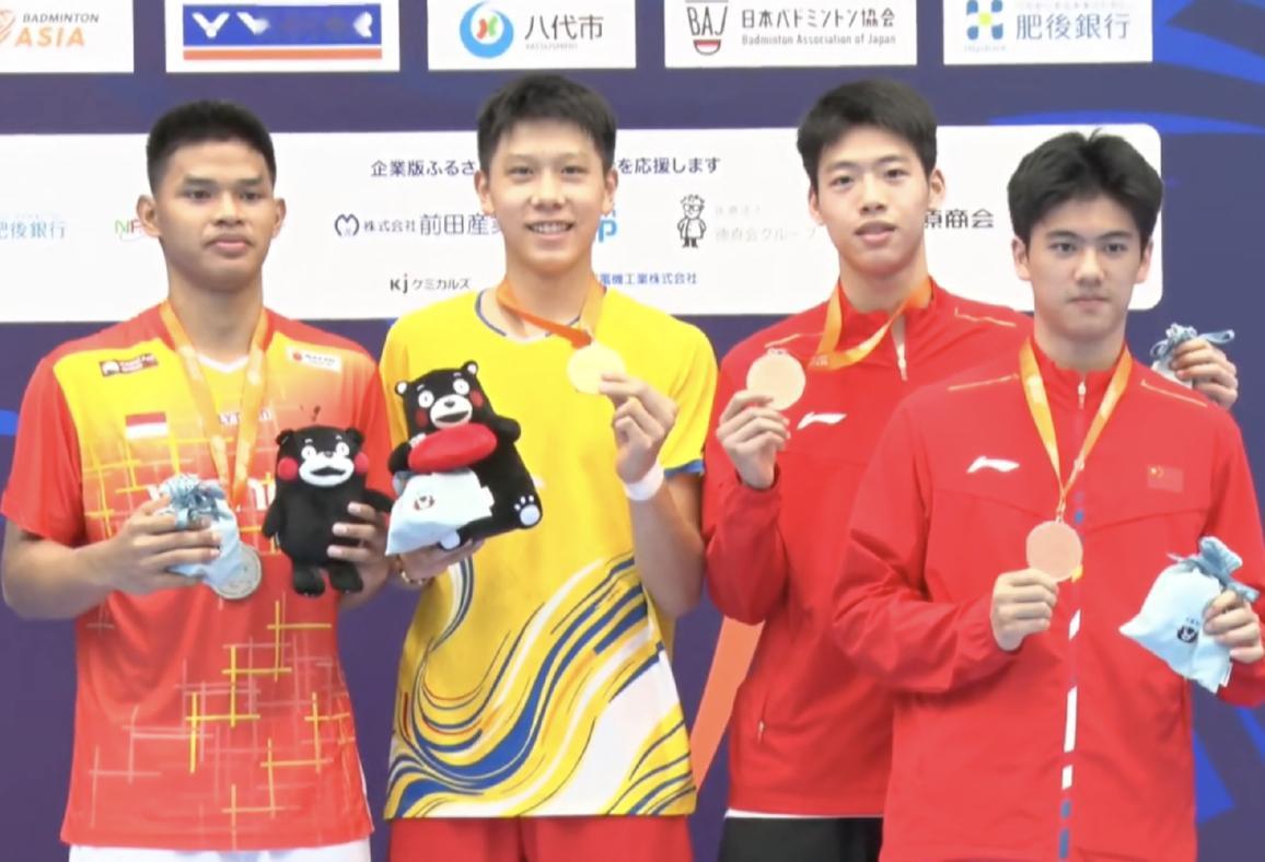 2026年羽毛球亚青赛 洪天岳🇨🇳 21-18、21-19 🇮🇩莱南达洪