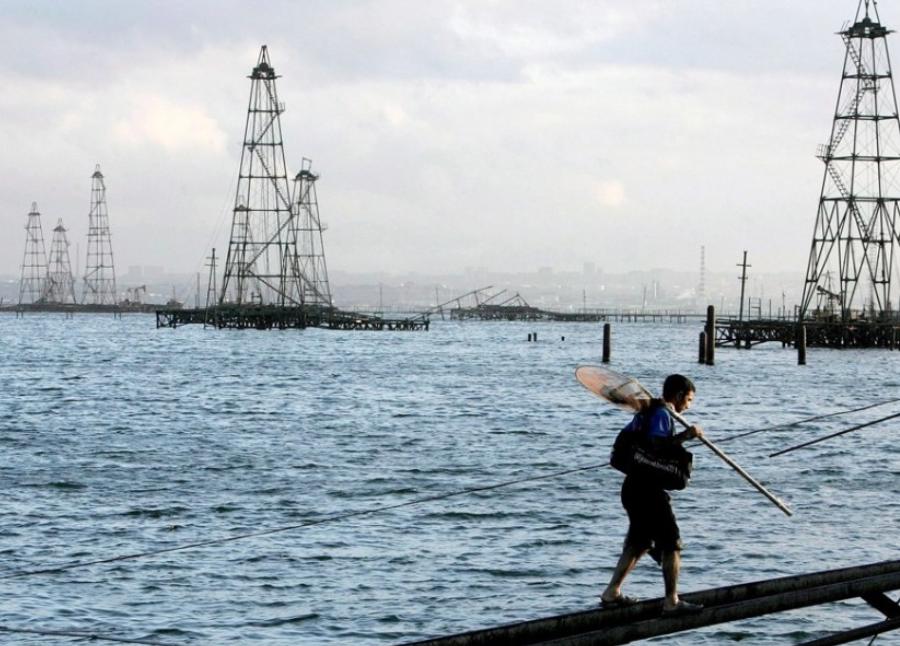 【伊朗准备朝里海突围】

根据迈赫尔通讯社的报道称，面对美国对伊朗南部海岸线的封