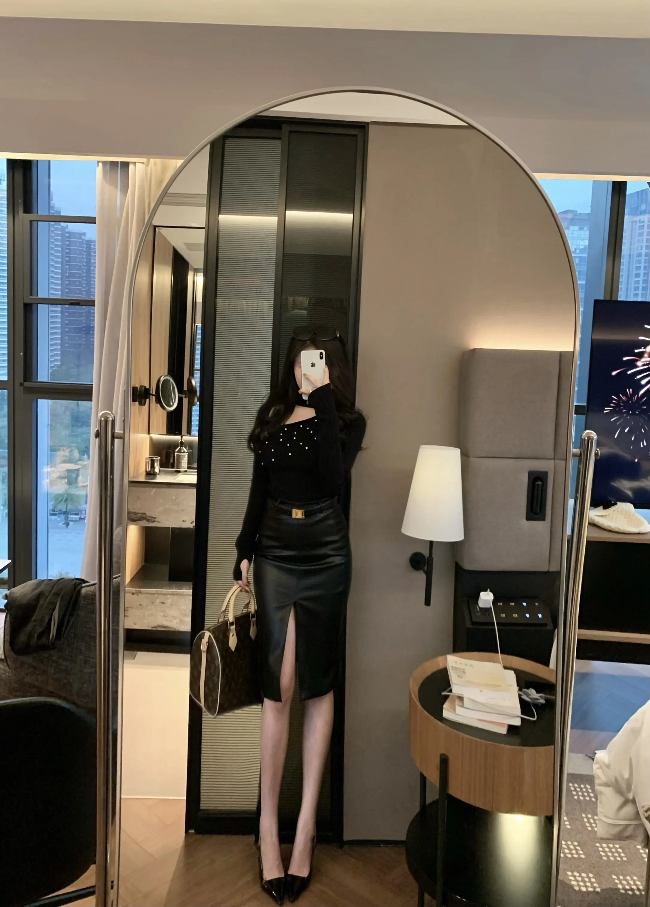 小皮裙 大波浪。