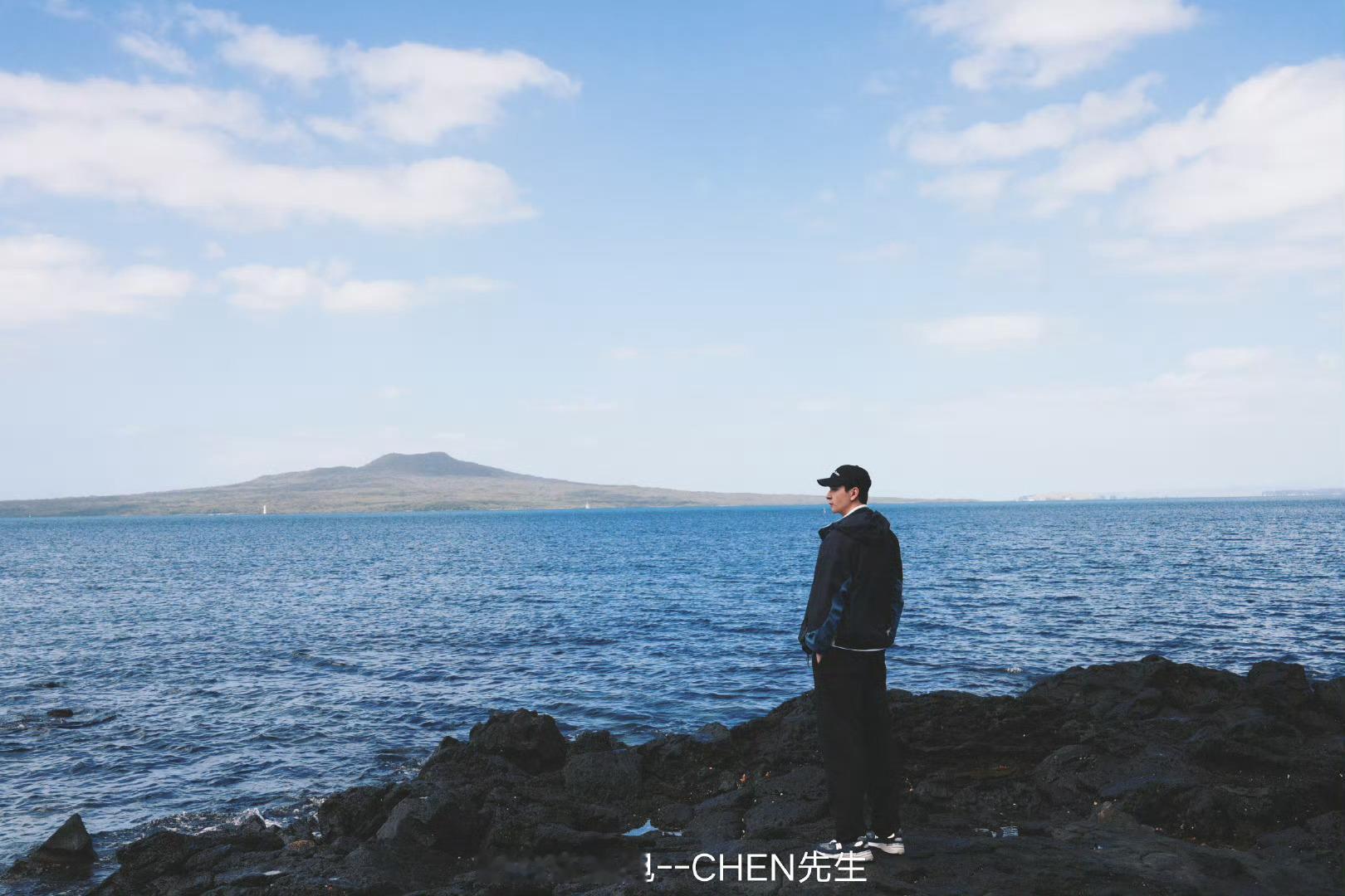 陈星旭被好风景收买 陈星旭被好风景收买，我也被陈星旭的盛世美颜收买了