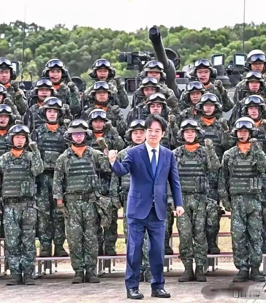 台军已从“两蒋”时期，反对“台独”变为主动“迎合”民进党意志，成为贯彻执行民进党