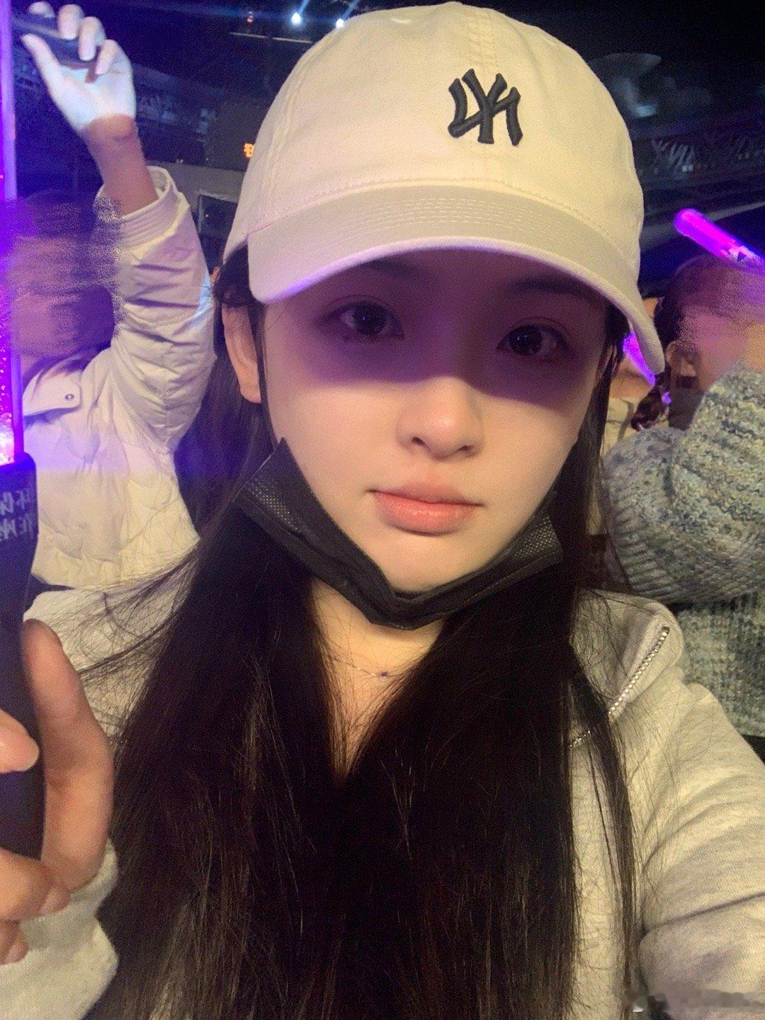 一场关于青春的回忆真的每一套造型都很用心很美！ ​​​